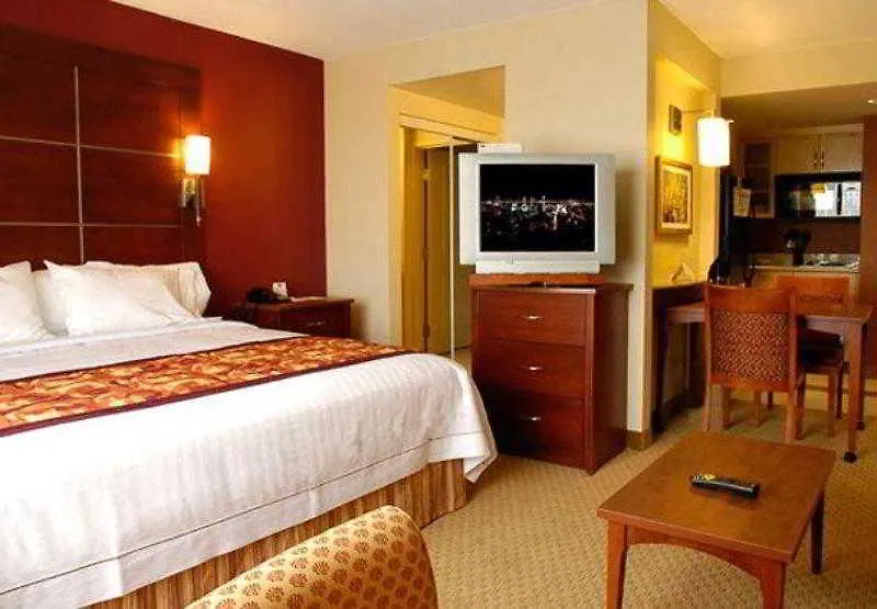 Residence Inn By Marriott Montreal Airport Dorval Hotel