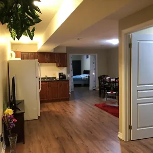 Spacious 2 Bedroom Guest Canada