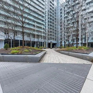 Planurstay - 2br & 2bth At 300 Front Street West Canada