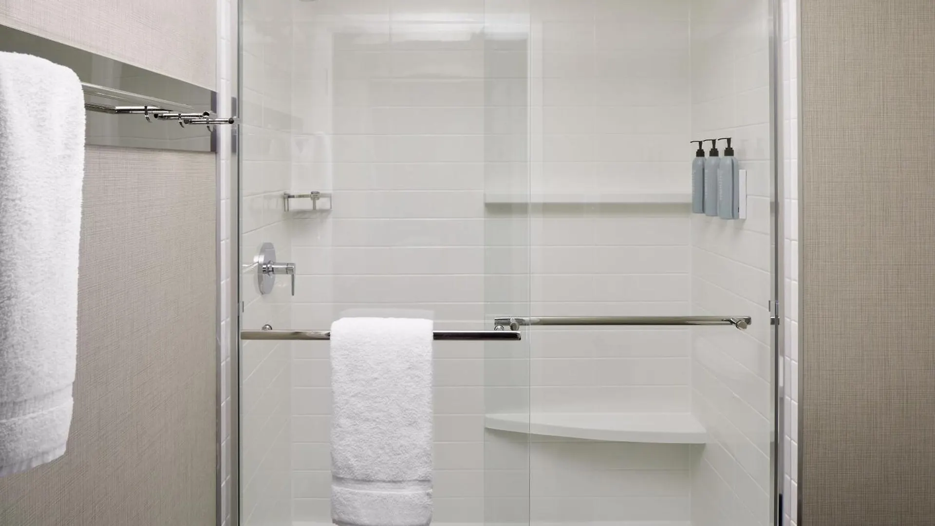 דורבאל Residence Inn By Marriott Montreal Airport קנדה