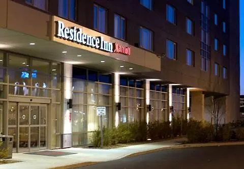 **** מלון דורבאל Residence Inn By Marriott Montreal Airport קנדה