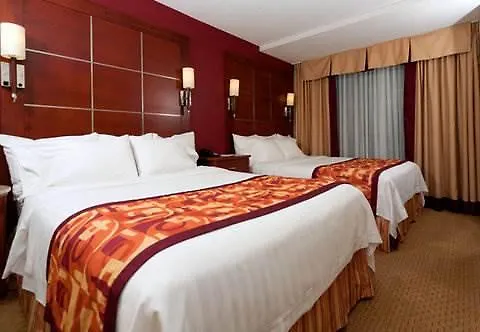 **** מלון דורבאל Residence Inn By Marriott Montreal Airport קנדה