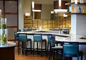 דורבאל Residence Inn By Marriott Montreal Airport 4*,